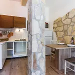 Stunning In With Wifi Pula