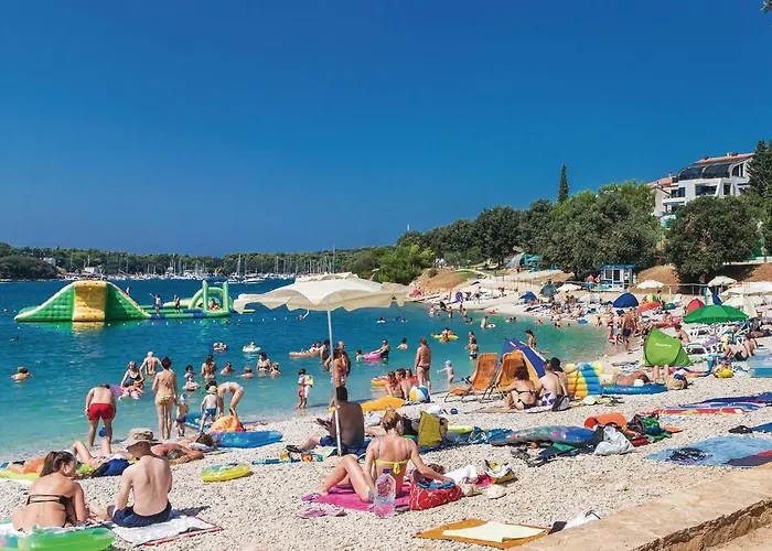 Stunning In With Wifi Apartman